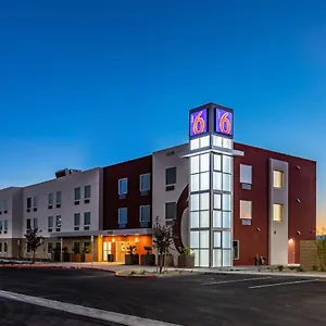 4* Hotel 6-las Vegas, Nv - Motor Speedway